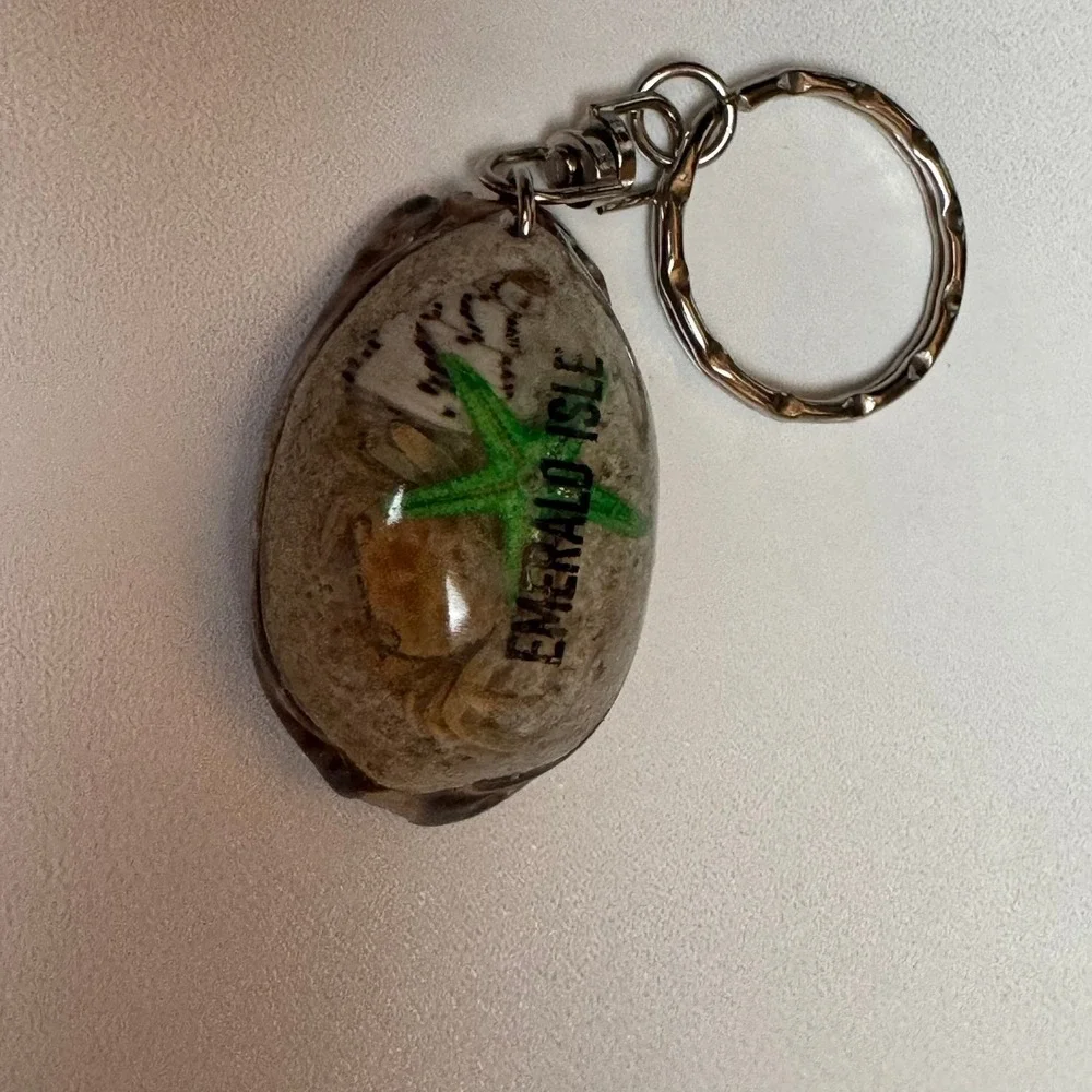 Emerald Isle Seashell‎ Starfish Keychain Souvenir Sand